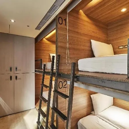 Bouti City Capsule Inn-2